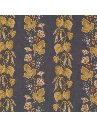 Fat Quarter Moonstone Bleeding Heart
